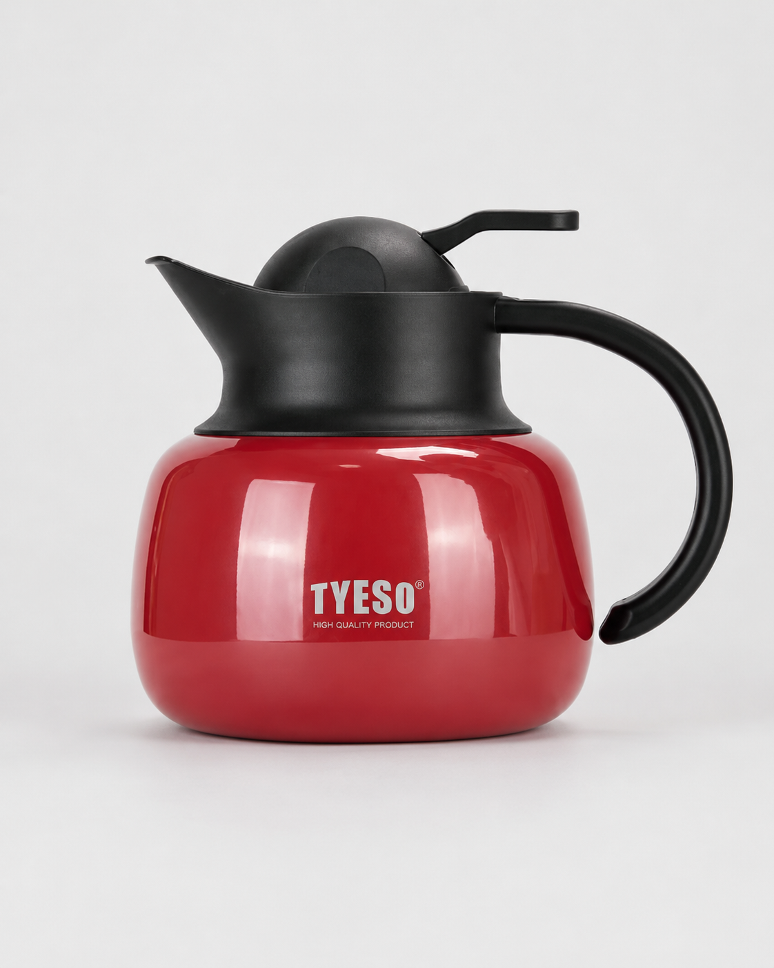 Reliable insulated thermos bottle detail view